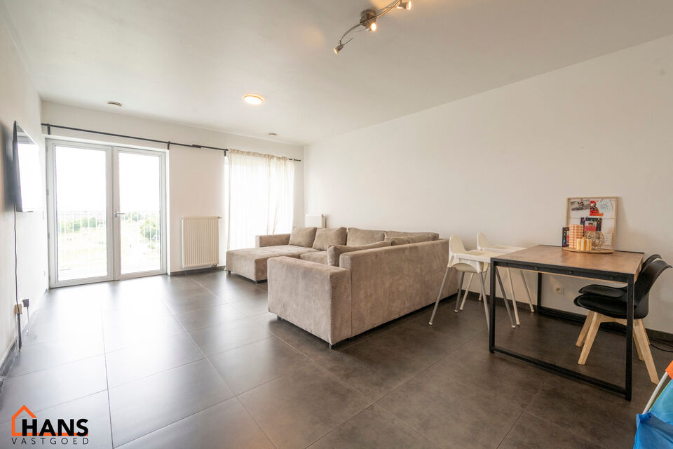 Instelprijs van 275.000 Euro; elk bod wordt ernstig overwogen.
Op zoek naar een modern appartement met een adembenemend uitzicht en een uitstekende ligging? 
Dan zal dit instapklare appartement aan de Ellermanstraat u onmiddellijk weten te bekoren.
Gelege