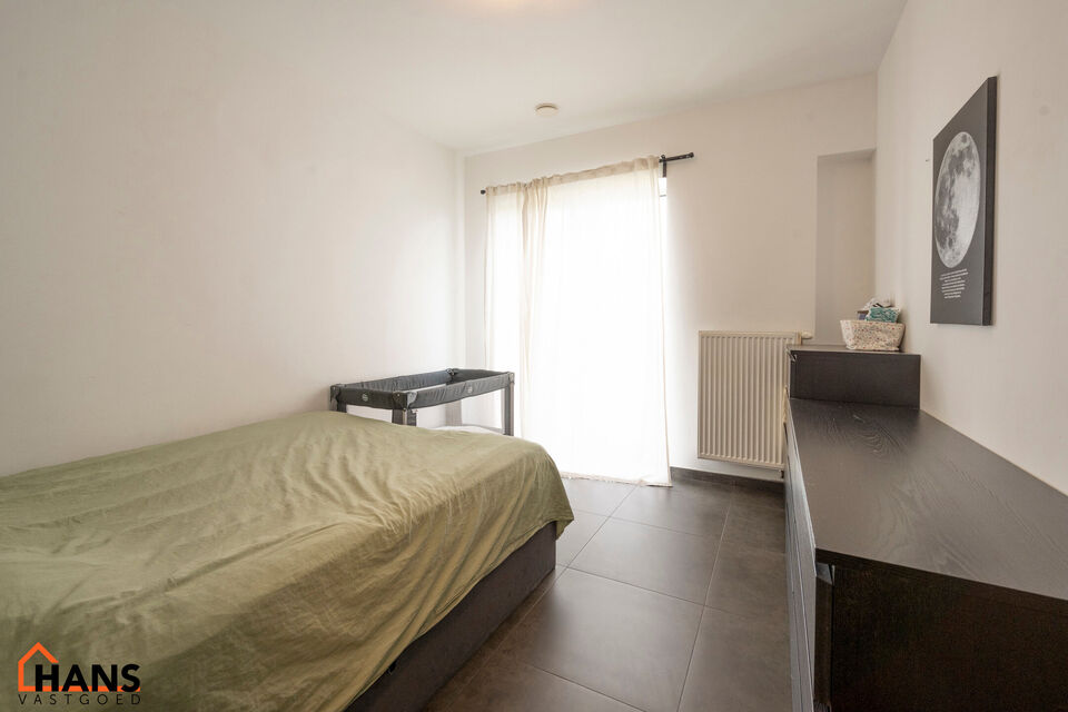 Instelprijs van 275.000 Euro; elk bod wordt ernstig overwogen.
Op zoek naar een modern appartement met een adembenemend uitzicht en een uitstekende ligging? 
Dan zal dit instapklare appartement aan de Ellermanstraat u onmiddellijk weten te bekoren.
Gelege