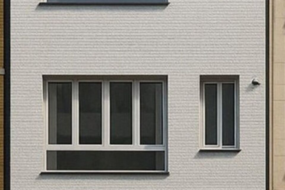 Instapklaar appartement op toplocatie – ideaal als starterswoning of investering!

Ontdek dit charmante en lichtrijke appartement op de tweede verdieping van een kleinschalig gebouw, centraal gelegen en vlakbij alle in- en uitvalswegen. Een perfecte uit