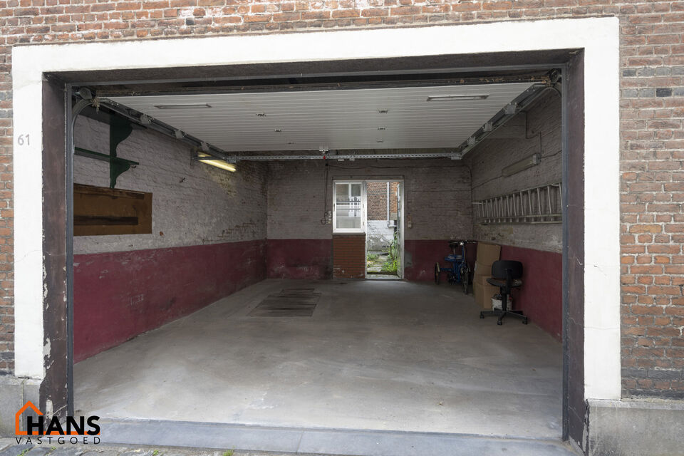Deze te renoveren woning ligt in het hartje van dé Stad Antwerpen vlakbij het Marnixplein.  De mogelijkheden om deze woning tot een parel te creëren mag u niet laten voorbij gaan. Het staat bekend dat alles op A-locatie een serieuze meerwaarde zal zijn 