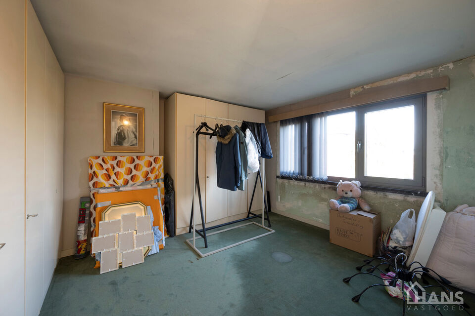 Een woning met karakter, ruimte en mogelijkheden die u zelden samen aantreft! met een instelprijs vanaf 649.000Euro
Deze charmante halfopen bebouwing combineert authentieke elementen met hedendaags wooncomfort en beschikt bovendien over een uitzonderlijke
